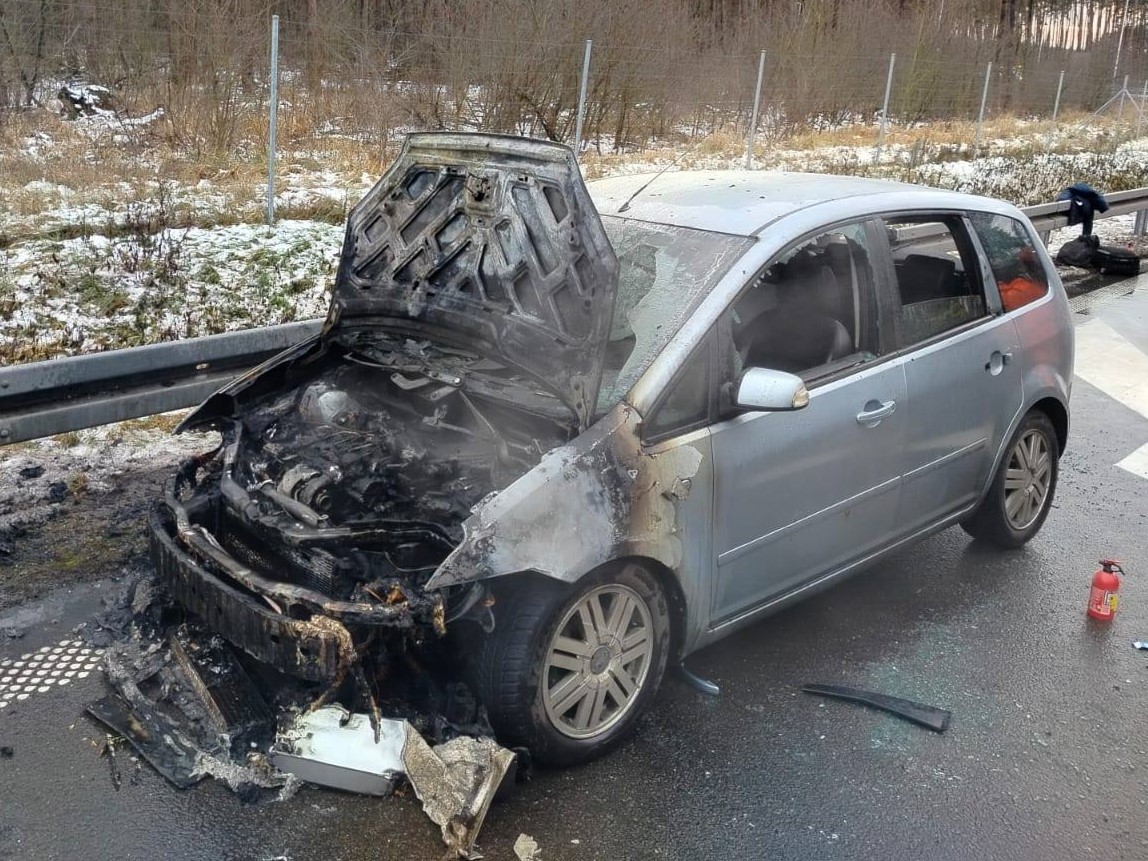 spalony samochód leszno - Policja Leszno