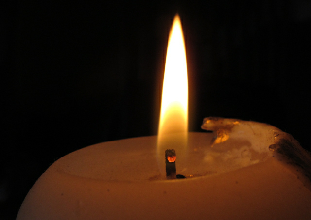 świeczka płomień 1 - TomFoto