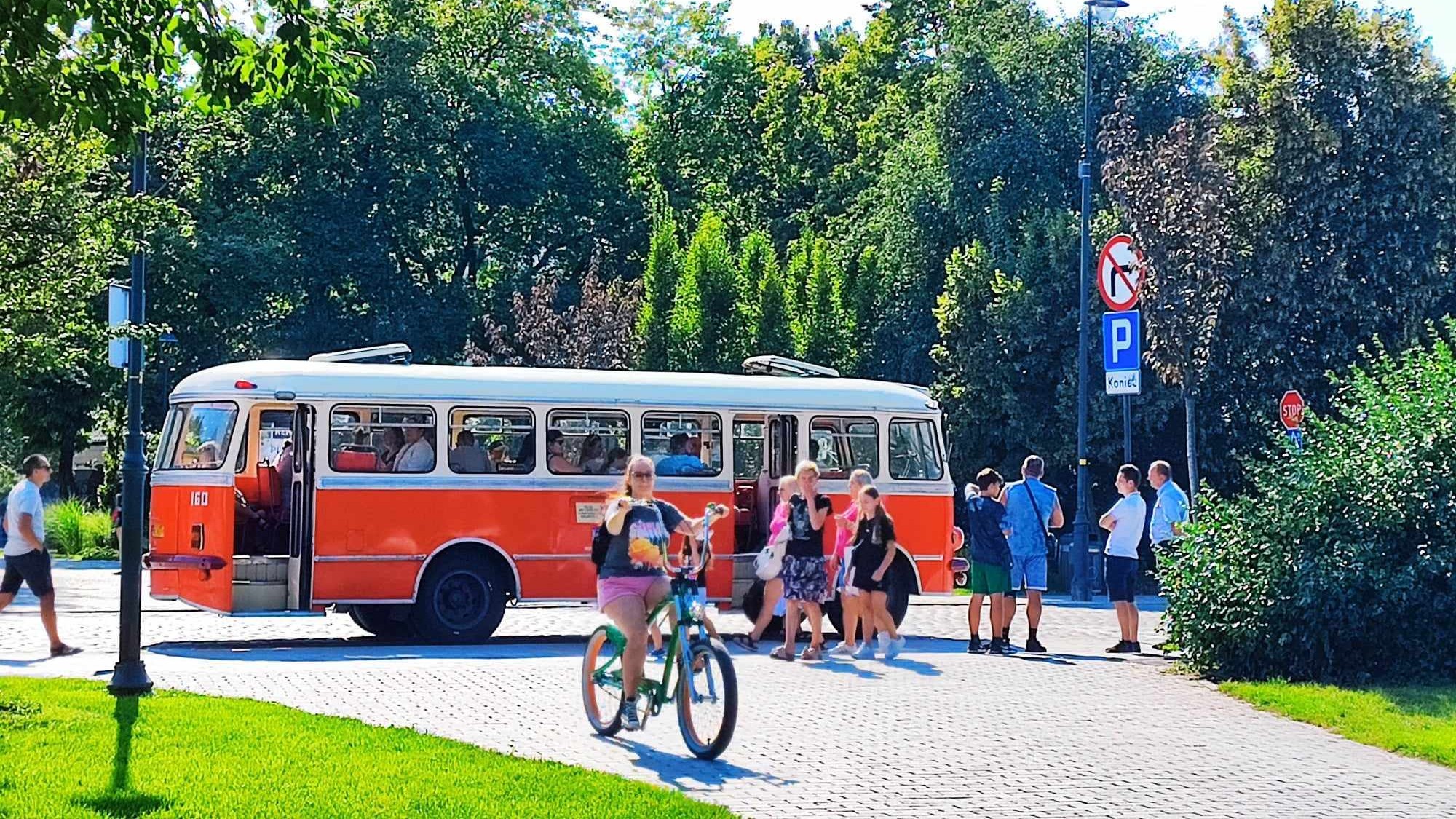 czerwony san kalisz - UM Kalisz