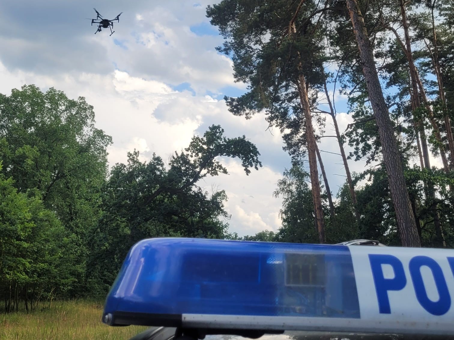 poszukiwania 53-latka z oborcnik policja dron - Komenda Powiatowa Policji w Obornikach 
