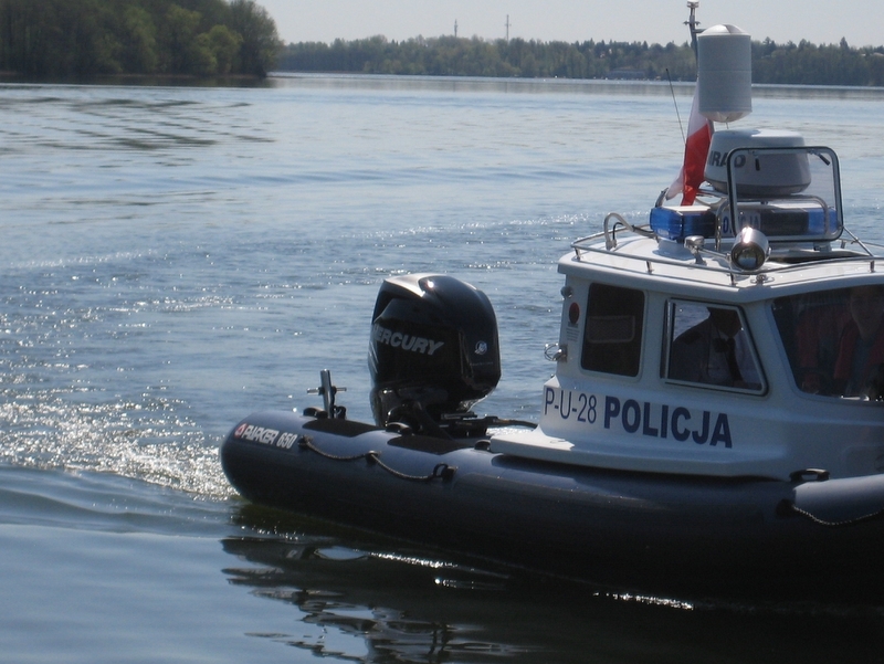Motorówka policyjna - Kierskie - Wojciech Chmielewski