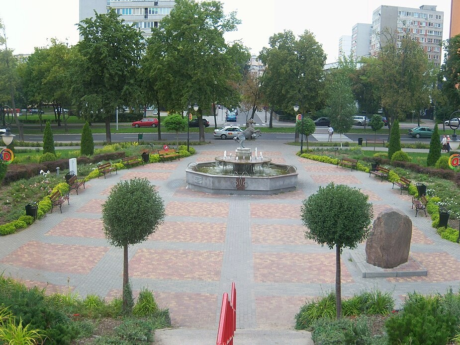 skwer konin - Flyz1/wikipedia - CC BY-SA 4.0