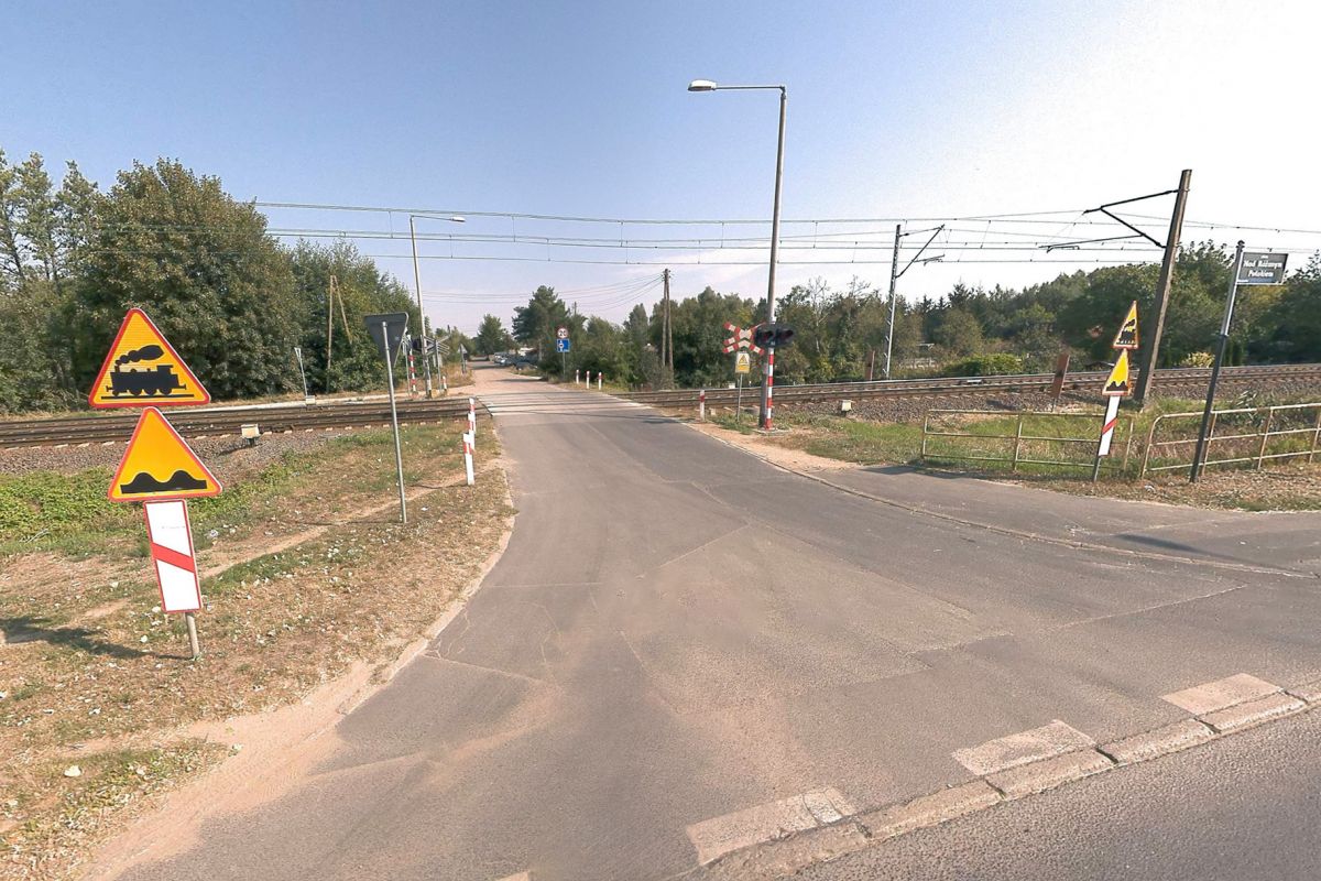 przejazd kolejowy na ulicy Nad Różanym Potokiem - ZDM