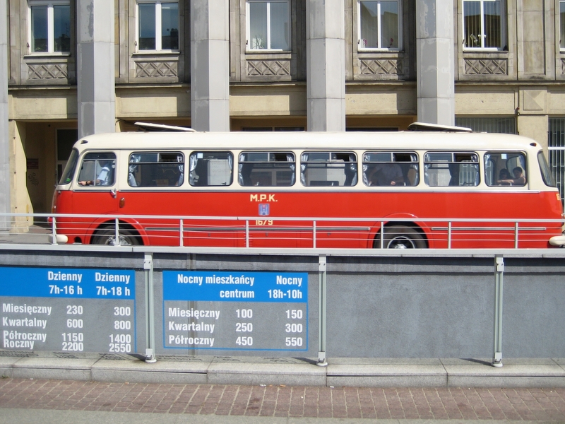 Ogórek - autobus turystyczny - Wojciech Chmielewski