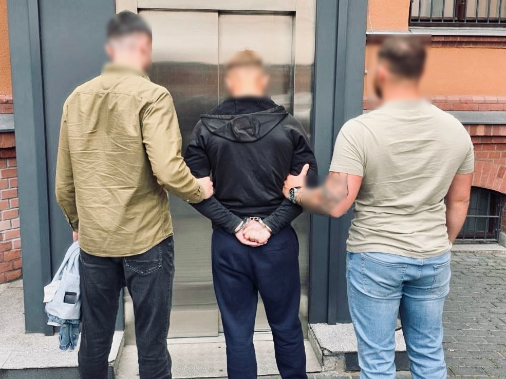 brutalne pobicie stary rynek poznań - KMP Poznań