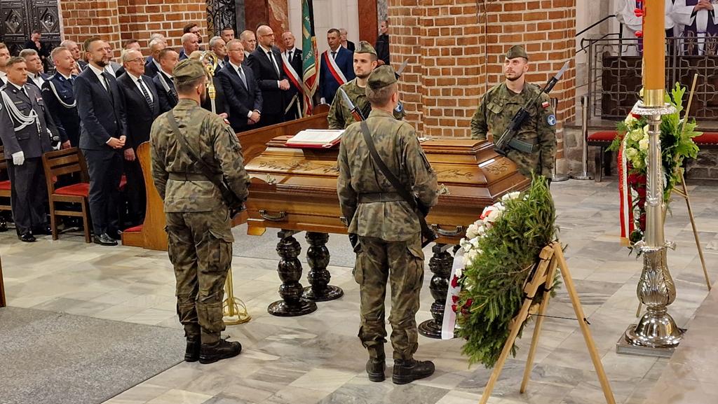 Pogrzeb arcybiskupa józef Kowalczyk - Grzegorz Ługawiak - Radio Poznań