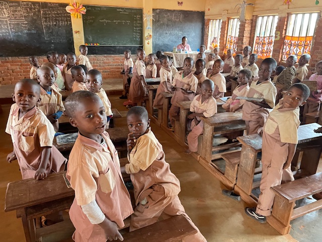 szkoła dzieci w arfyce  - Fundacja Redemptoris Missio