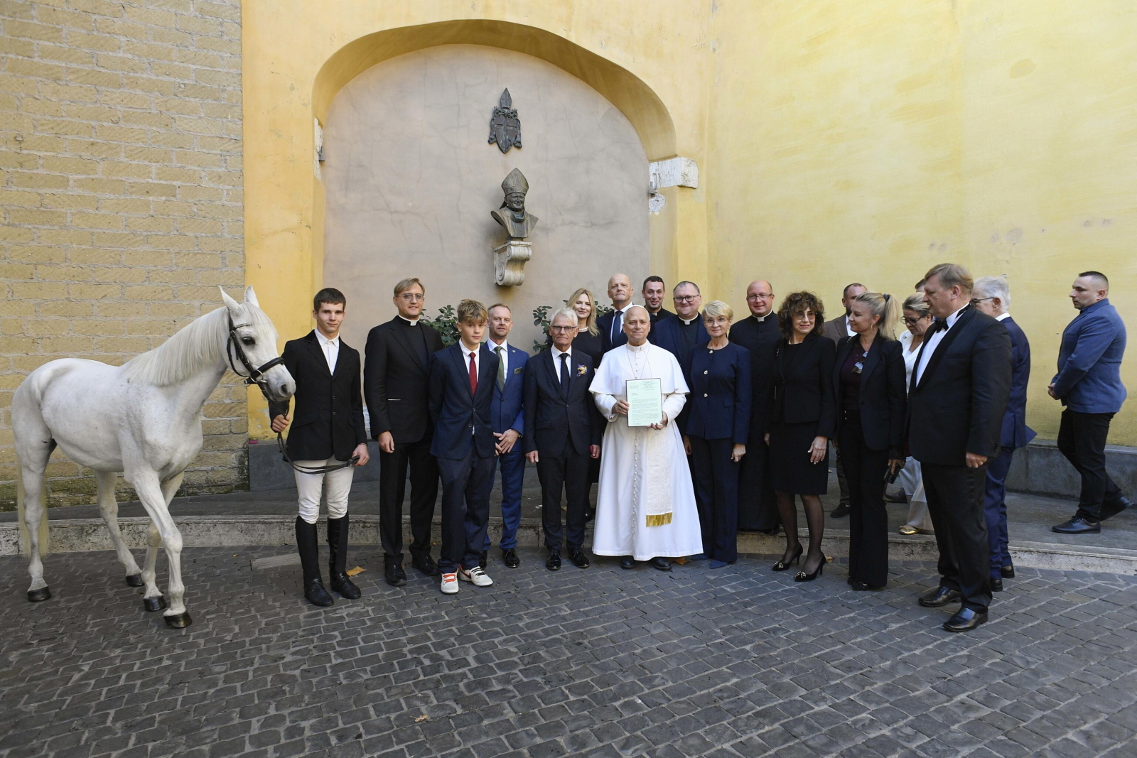 VATICAN MEDIA HANDOUT