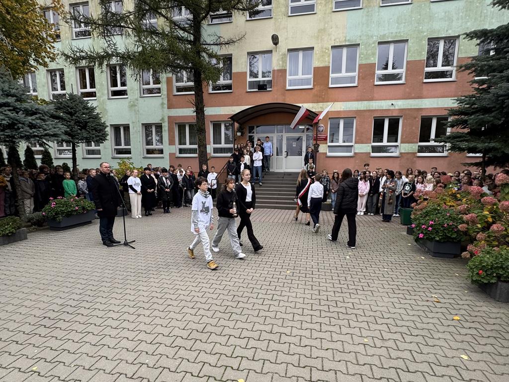 Szkoła podstawowa nr 1 w Trzemesznie