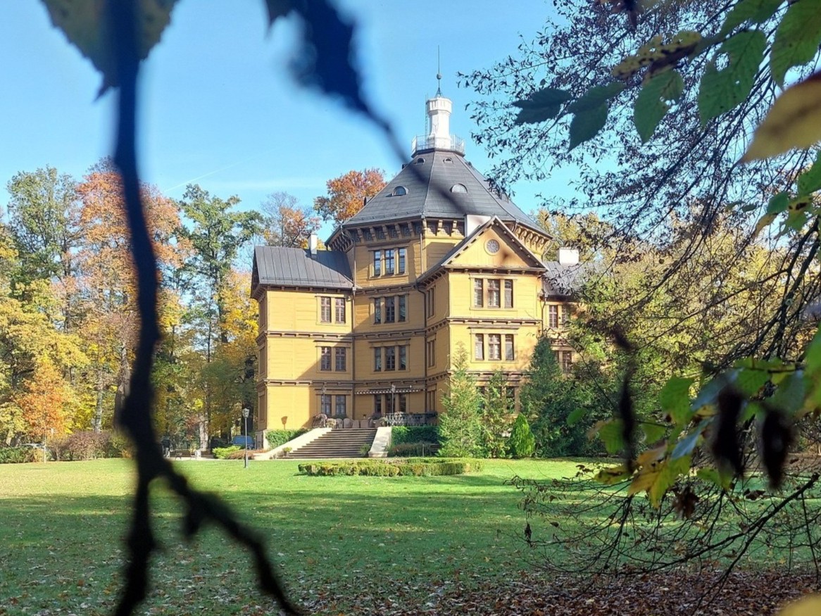 pałac w antoninie - FB Pałac Myśliwski w Antoninie