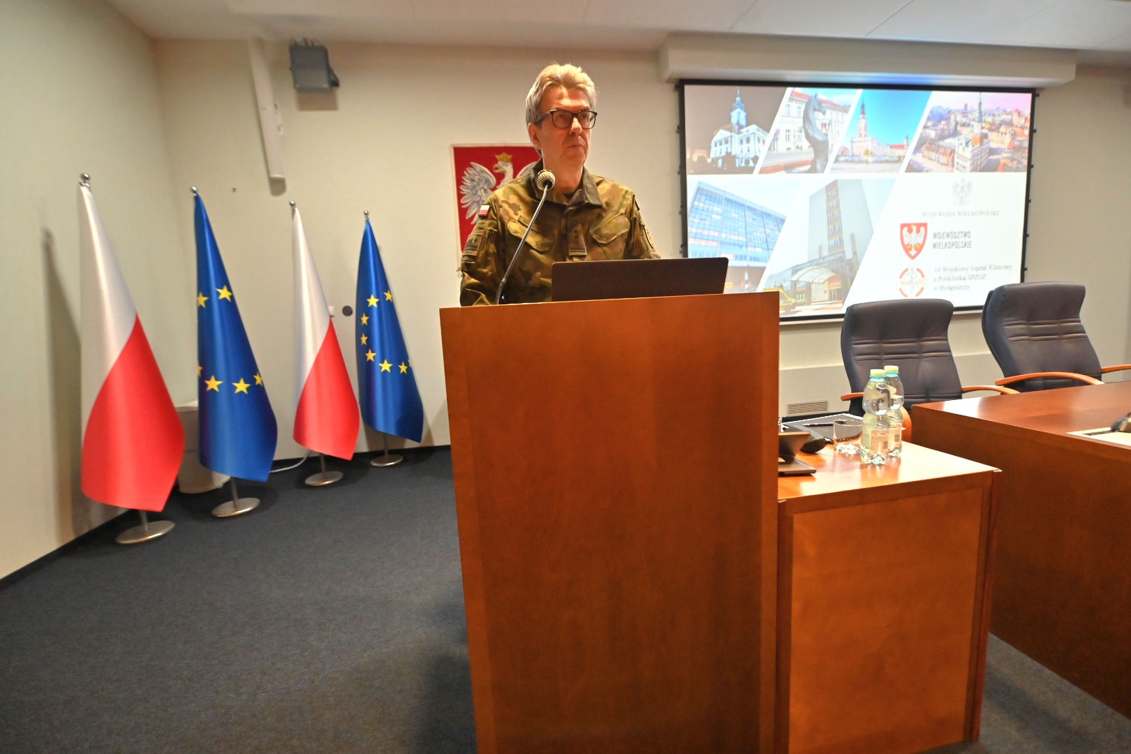 konferencja wosjkowych i lekarzy - Wojtek Wardejn - Radio Poznań