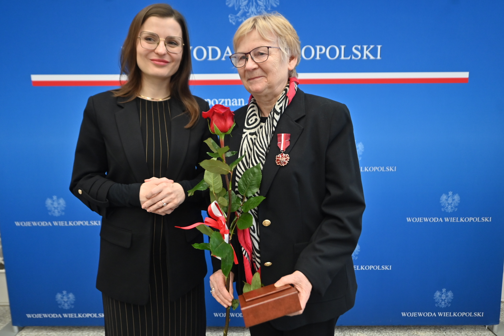 Duże wyróżnienie dla naszej radiowej koleżanki. Grażyna Wrońska z medalem Gloria Artis