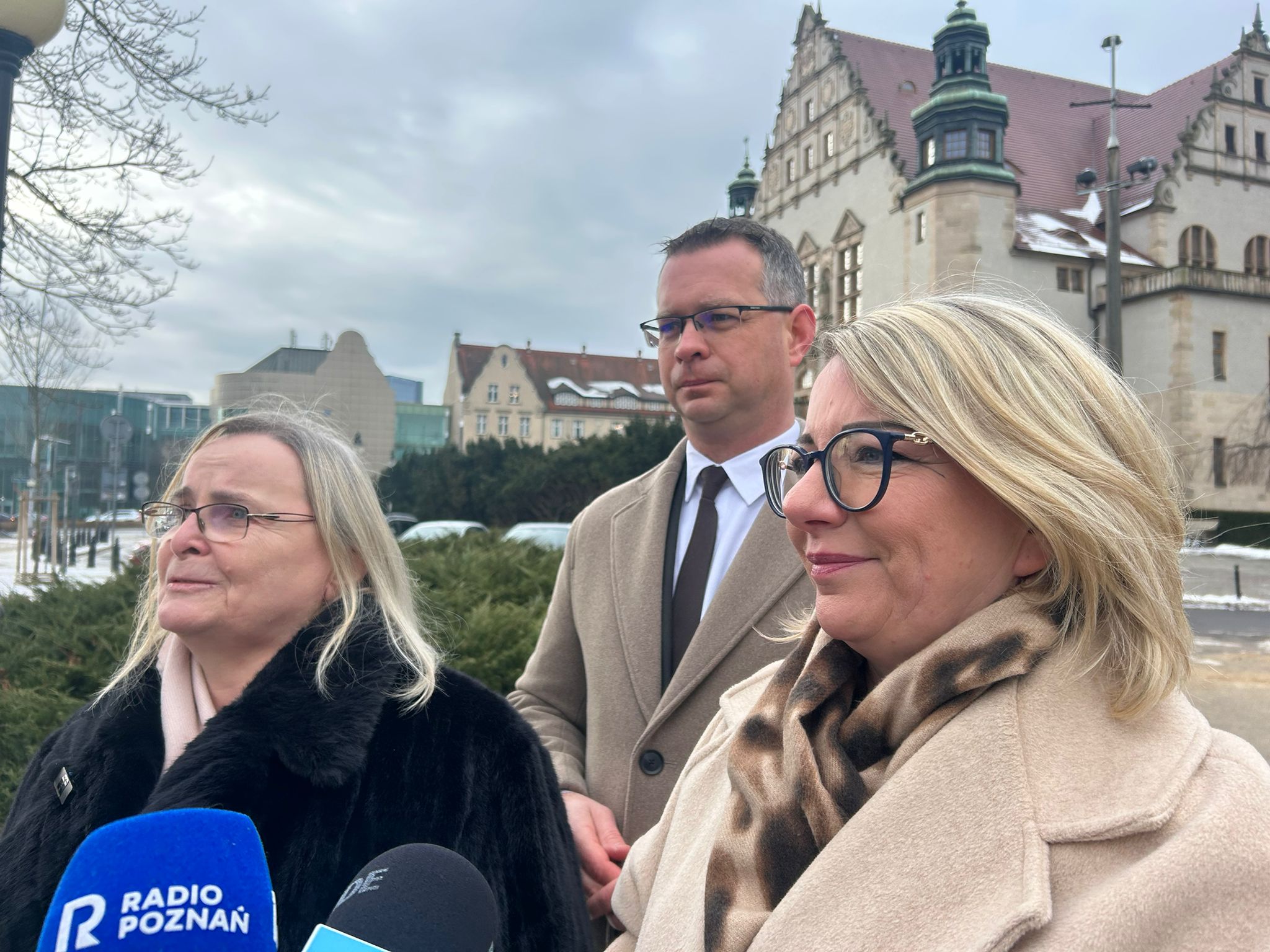 Bon tylko dla nielicznych? Politycy PiS alarmują