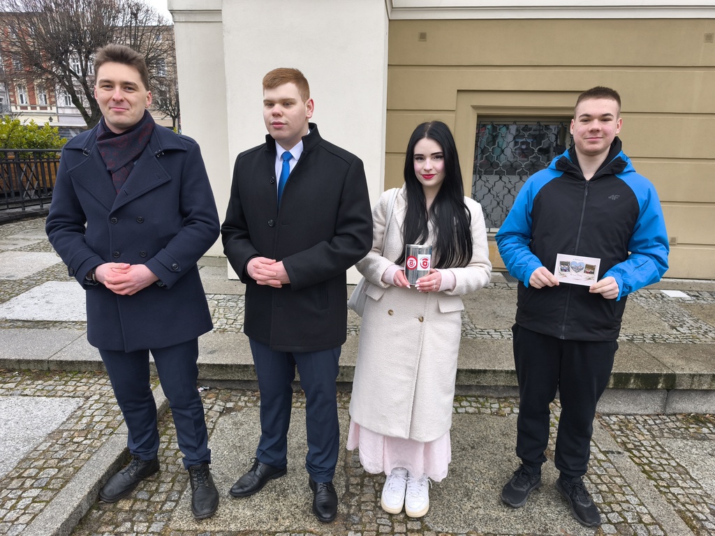 „Kocham Polskę”. Kolejna edycja akcji Młodzieży Wszechpolskiej