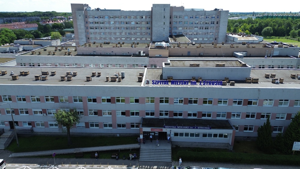 szwajcarska szpital im. strusia - Wojtek Wardejn  - Radio Poznań
