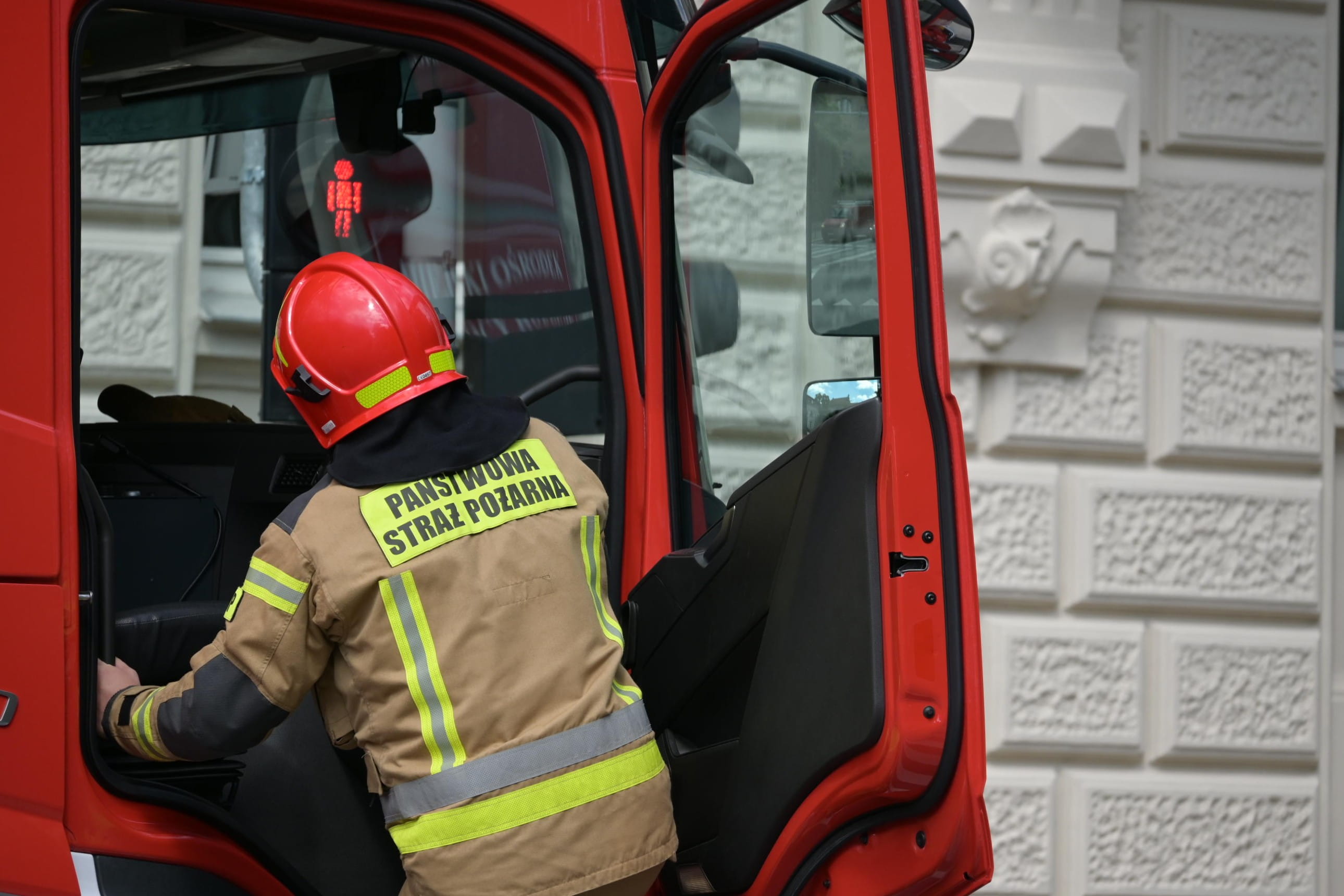 straż pożarna detal strażak strażacy - Eliza Hajdenrajch