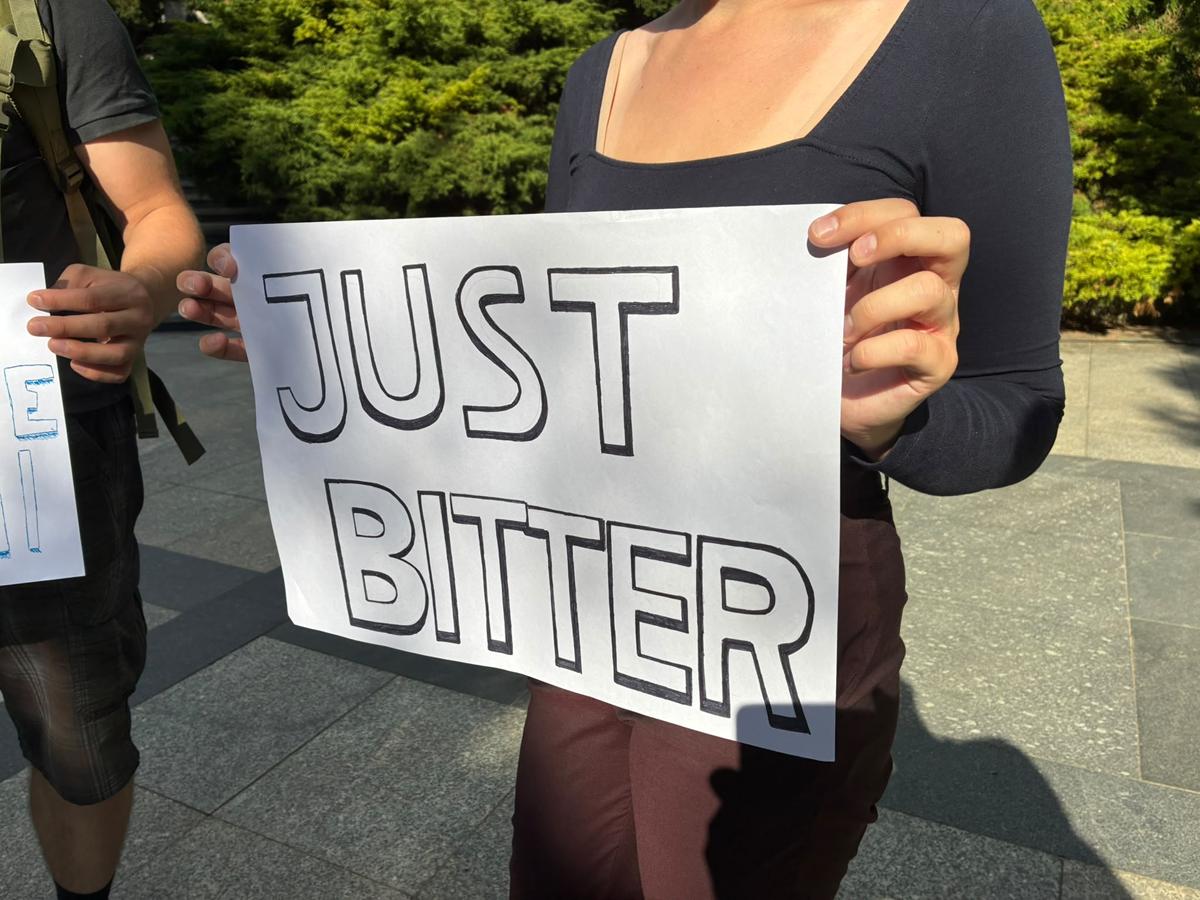bittersweet protest - Jacek Butlewski - Radio Poznań