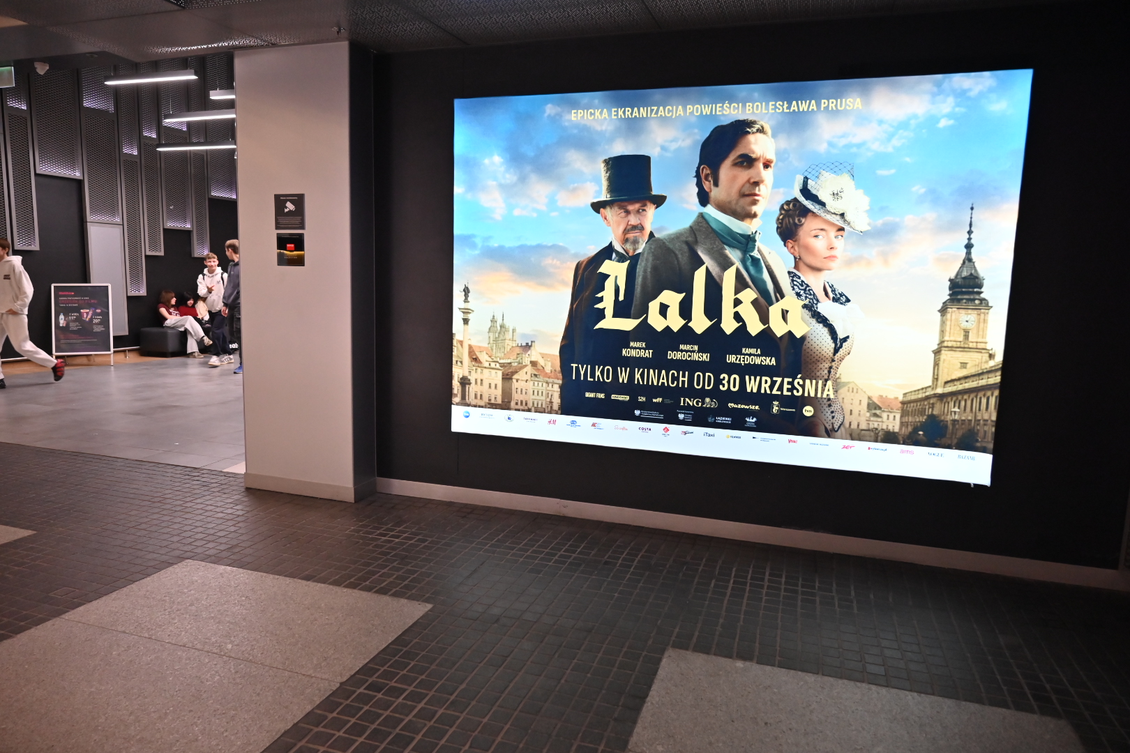lalka film premiera - Wojtek Wardejn