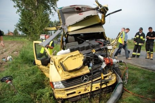 wypadek śmiertelny - Krobia - Mercedes - policja