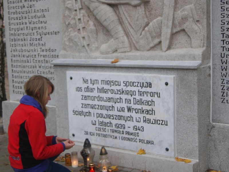 Pomnik pomordowanych na cmentarzu w Gnieźnie