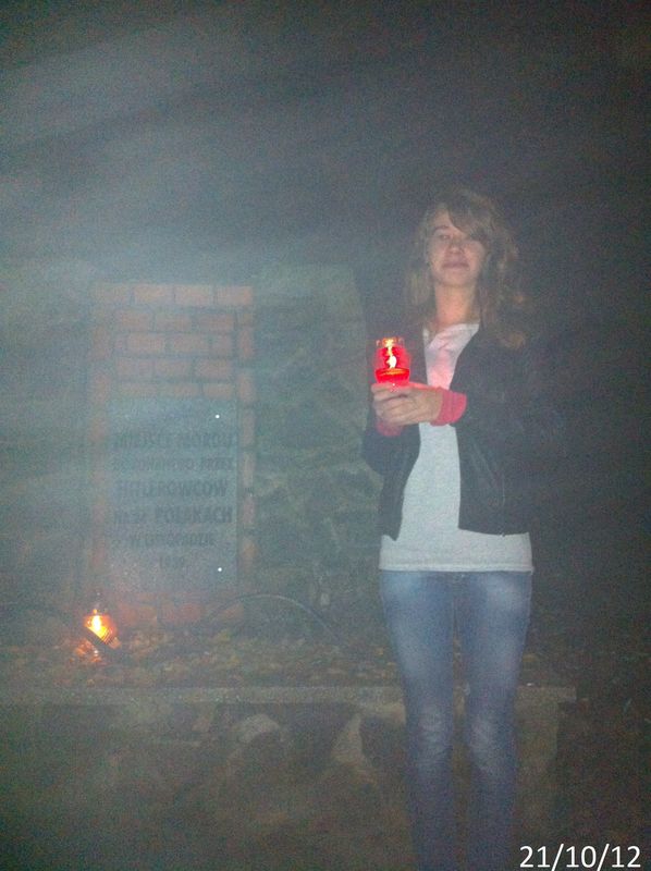 Znicz Zapal Znicz Pamięci 2012 - pomnik na Dalkach w Gnieźnie
