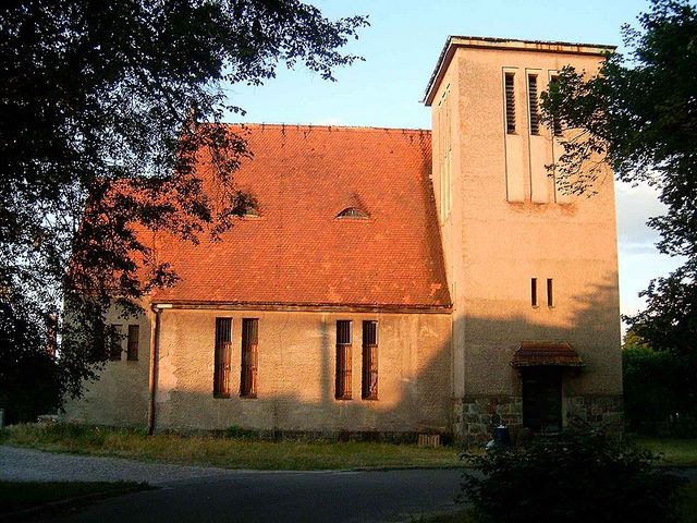 Kościół w Kaszczorze - Lzur/Wikipedia