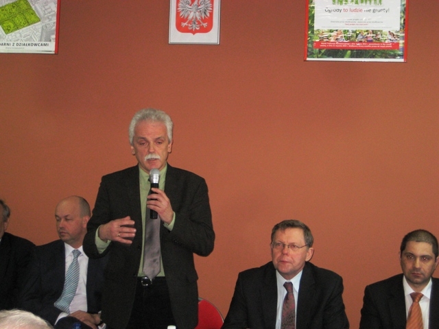 Stanisław Huskowski, poseł PO i działkowcy - Rafał Regulski