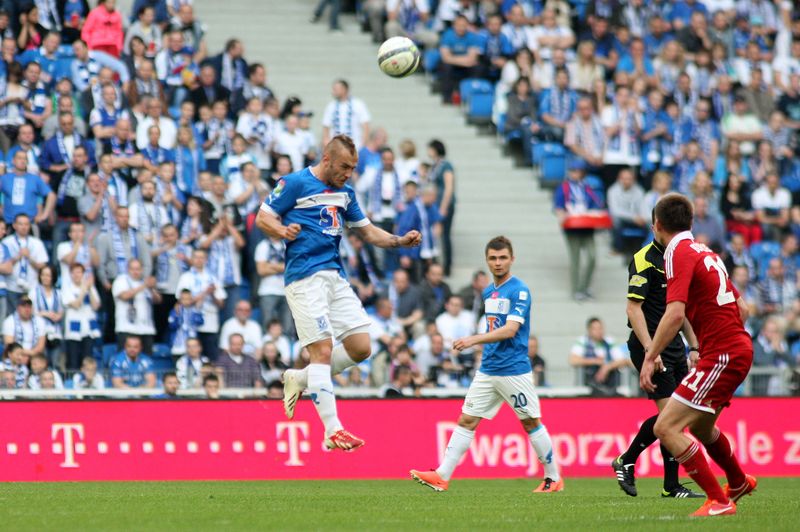 Lech - Wisła 1:0 - Kolejorz liderem - -Mobile Ekstraklasa/x-news