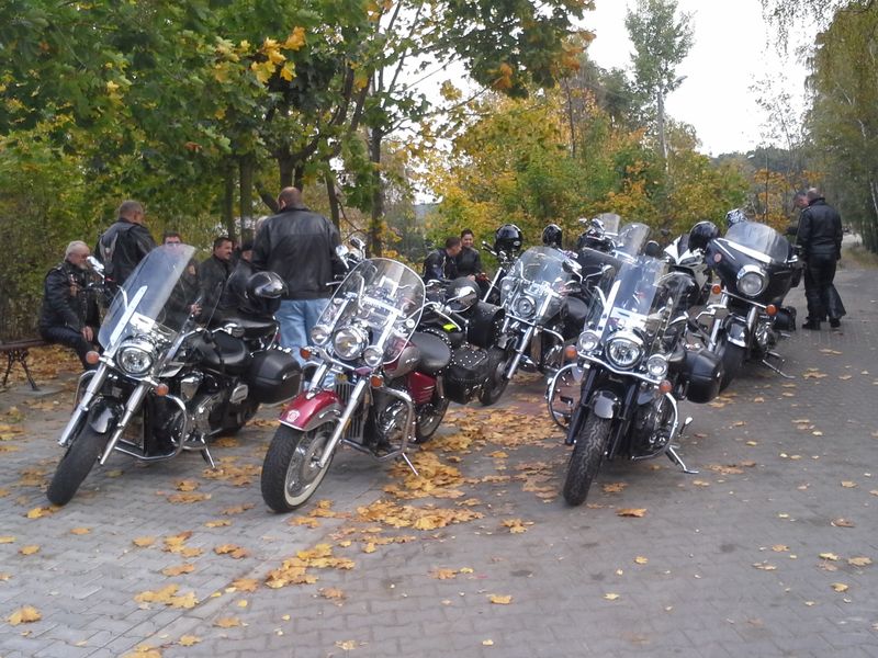 Motocykliści z Mosiny wyruszają zapalić Znicz Pamięci