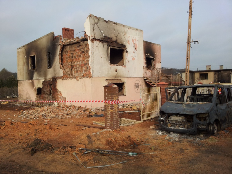 dziura po wybuchu gazu (4) - Jarosław Wardawy