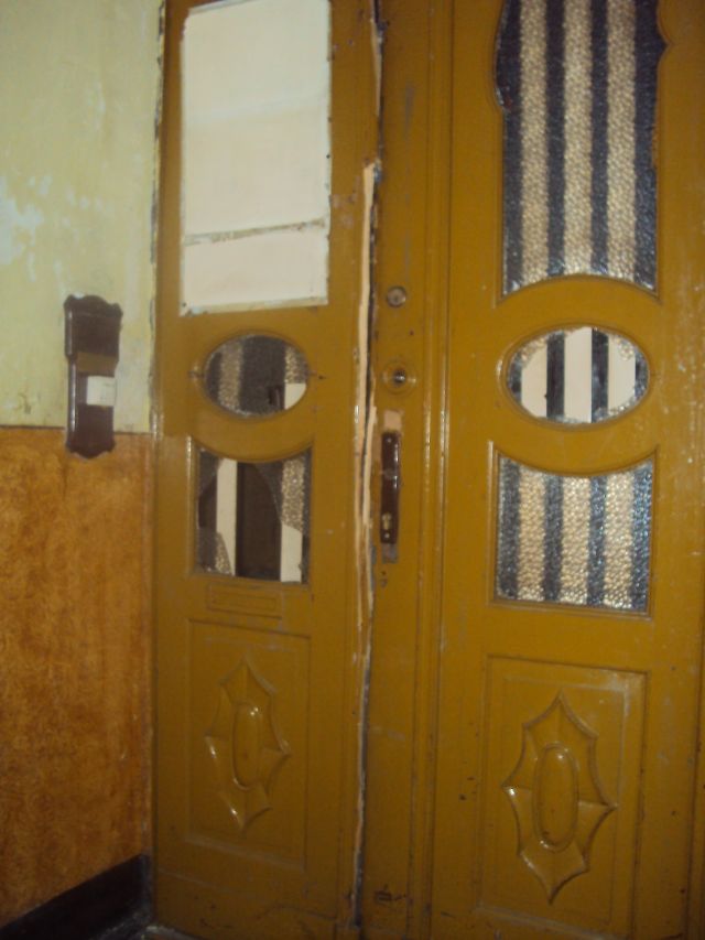 drzwi kamienica niegolewskich - Maciej Kluczka