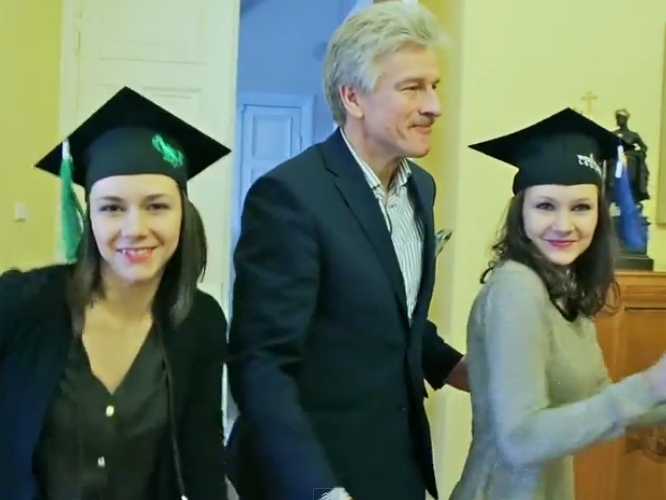 prezydent tanczy - Mome.pl