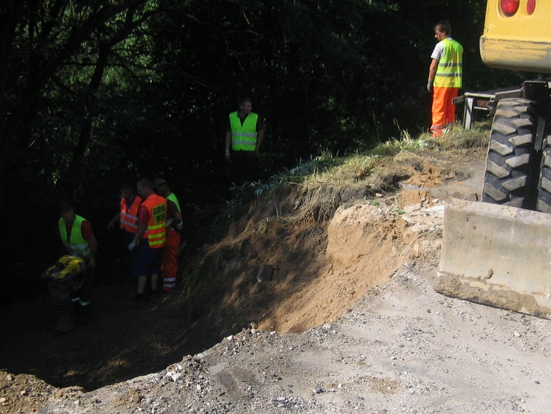 dziura w drodze nr5 - Rafał Muniak