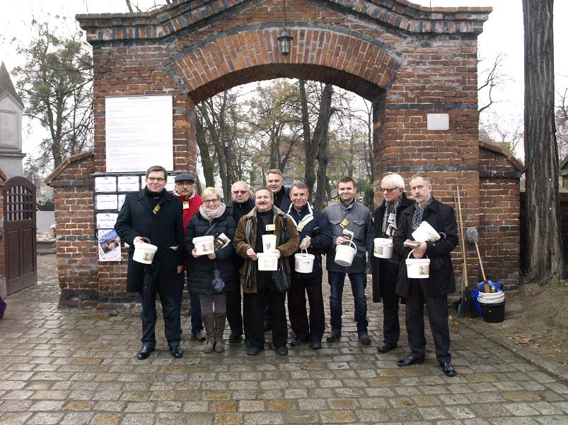 Stary Cmentarz w Ostrowie - Jarosław Wardawy
