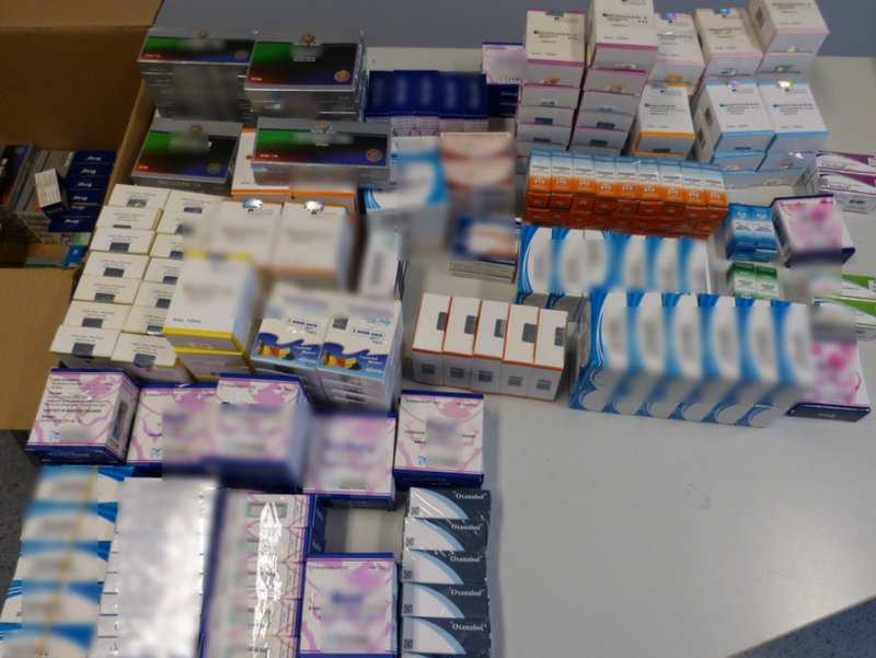 leki medykamenty lekarstwa nielegalne - Policja/Leszno