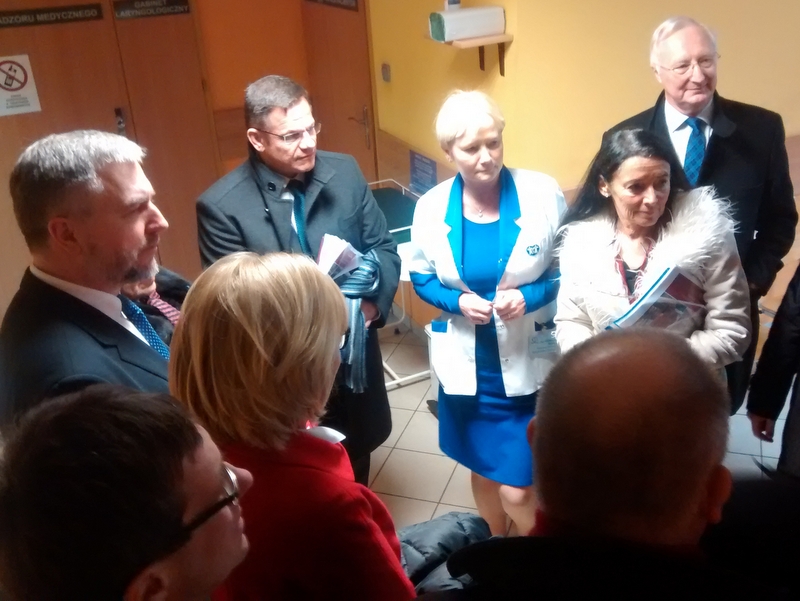parlamentarzyści w szpitalu dziecięcym - Wojciech Chmielewski