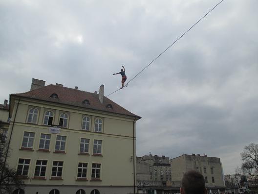 przeszedł na linie - Danuta Synkiewicz