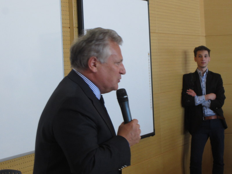 Aleksander Kwaśniewski na WNPiD - Maciej Kluczka