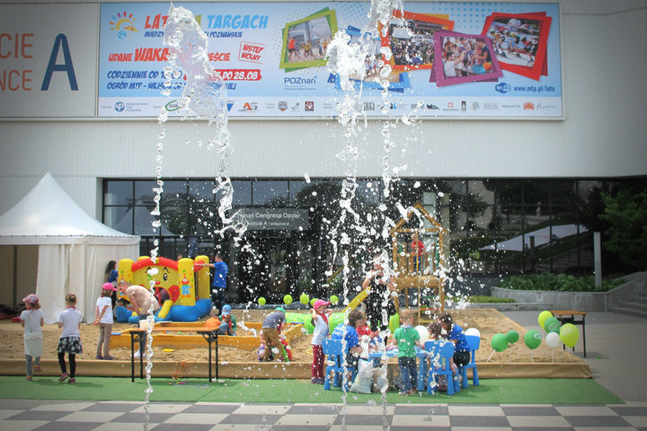 plaza na targach 2015 - MTP