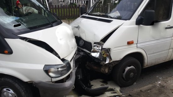 dwa busy zderzenie - Straż Pożarna Leszno