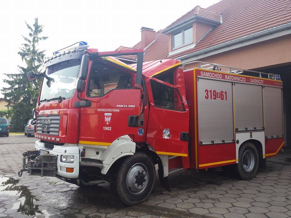 osp mosina przygnieciony woz4 - OSP Mosina