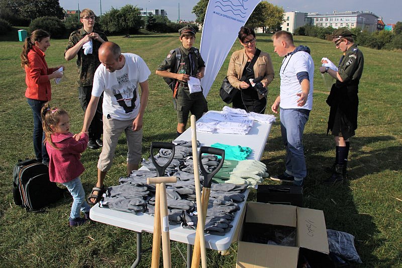 Spływaj śmieciu - Grzegorz Maciejewski