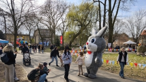 Za tydzień Wielkanoc. Wielkopolanie odwiedzają świąteczne jarmarki