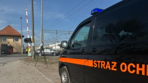 Święta na drogach. Kolejarze przypominają o bezpieczeństwie na przejazdach