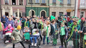 Zielony korowód przeszedł przez Stary Rynek