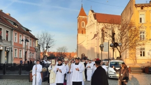 "Zrodzeni do żywej nadziei”. Abp Wojciech Polak o jubileuszu w katedrze gnieźnieńskiej