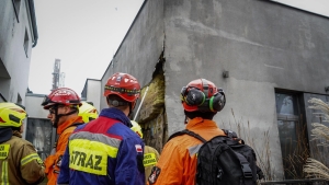 Pożar w Puszczykowie. 36 pacjentów ewakuowanych [WIDEO]