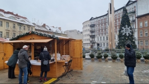 Świąteczna atmosfera zawitała na plac Kolegiacki i Rynek Łazarski