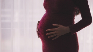 Dlaczego coraz więcej kobiet świadomie rezygnuje z rodzenia dzieci?