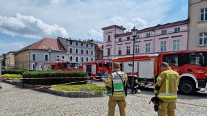 Stu strażaków walczyło z pożarem hotelu w Śremie [AKTUALIZACJA]